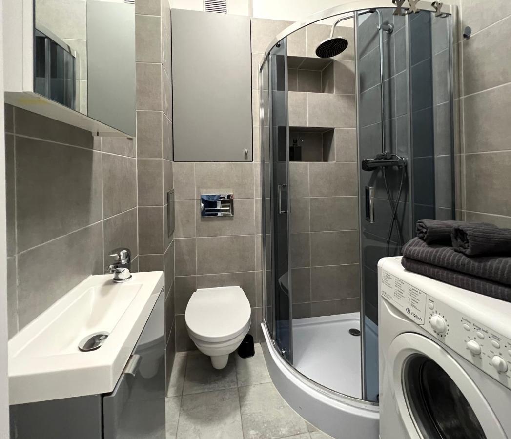 K22 Andersa 12 M Ratusz Arsenal Apartment Warsaw Exterior photo
